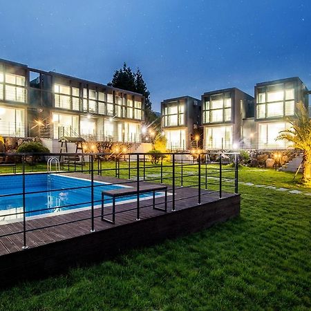 Donnaeko Pension Seogwipo Bagian luar foto